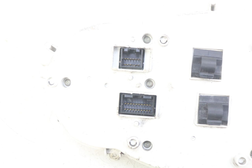 photo de COMPTEUR GILERA GP 800 (2007 - 2013) - État de surface