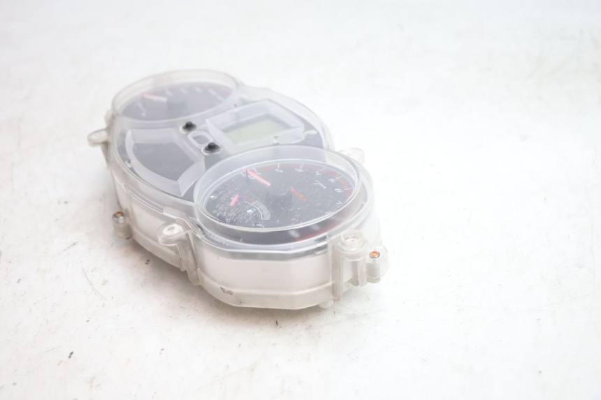 photo de COMPTEUR GILERA GP 800 (2007 - 2013) - Zoom composants