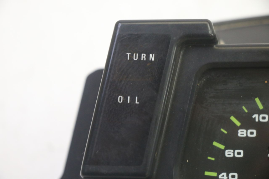 photo de COMPTEUR  KAWASAKI GPX R WARBIRD 600 (1988 - 1993) - Détail de la pièce