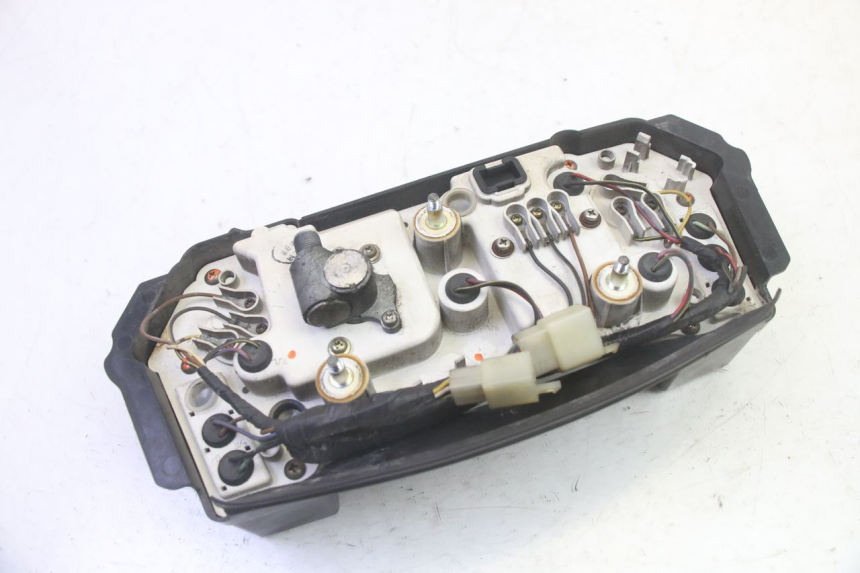 photo de COMPTEUR  KAWASAKI GPX R WARBIRD 600 (1988 - 1993) - Vue rapprochée