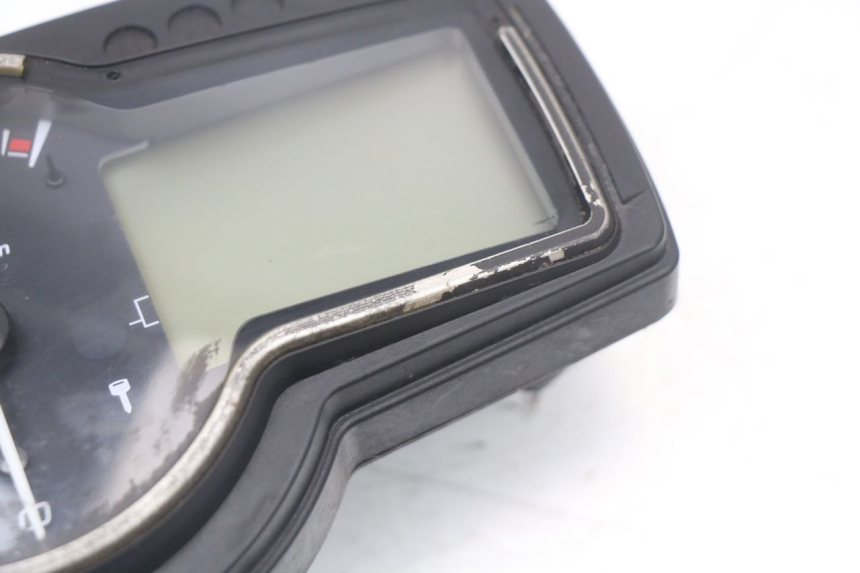 photo de COMPTEUR  SUZUKI GSR 750 (2011 - 2017) - Vue d’ensemble