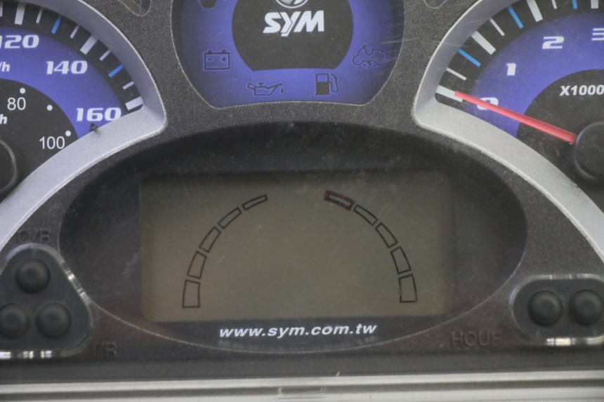 photo de COMPTEUR  SYM GTS EVO 125 (2009 - 2013) - Vue d’ensemble