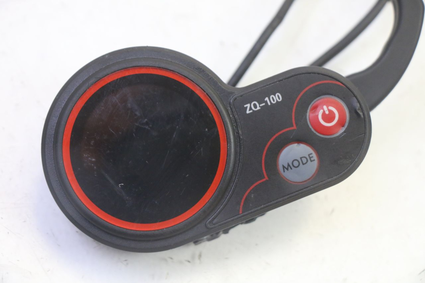 photo de COMPTEUR  HITWAY H5 1 - Détail de la pièce