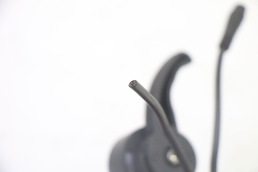 photo de COMPTEUR  HITWAY H5 1 - Points de fixation