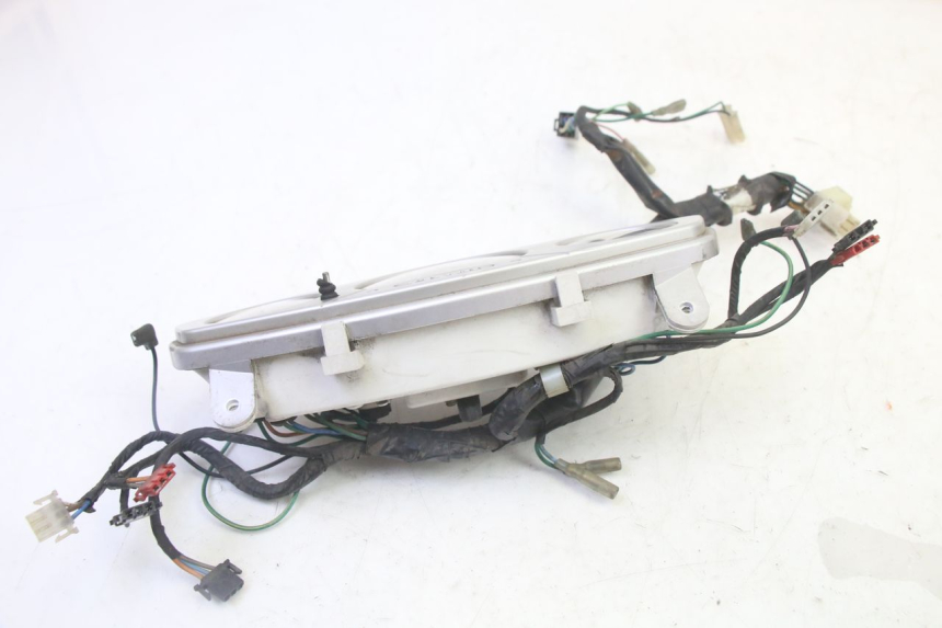 photo de COMPTEUR  DAELIM HISTORY 125 (2001 - 2002) - Points de fixation