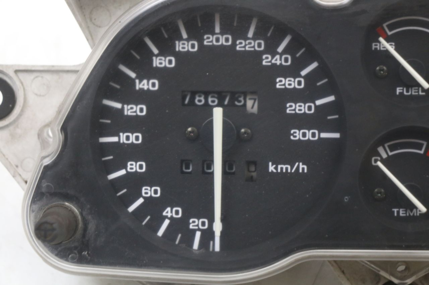 photo de COMPTEUR  HONDA CBR F 1000 (1993 - 1996) - Détail de la pièce
