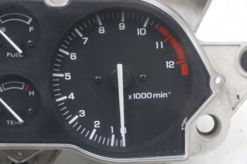 photo de COMPTEUR  HONDA CBR F 1000 (1993 - 1996) - Gros plan technique