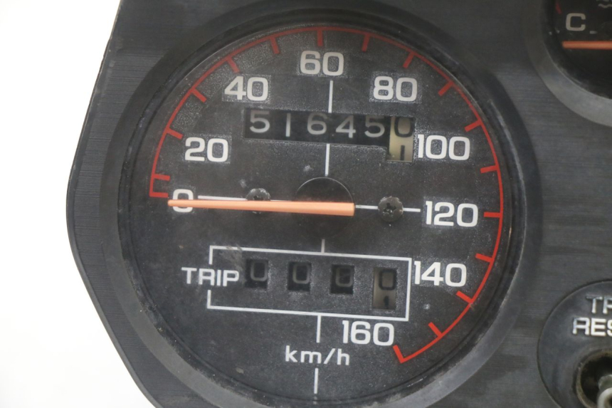 photo de COMPTEUR  HONDA MTX TC02 125 (1987 - 1989) - Détail de la pièce