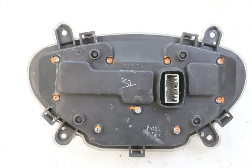 photo de COMPTEUR  PIAGGIO IE MP3 YOURBAN 300 (2011 - 2016) - Pièce contrôlée