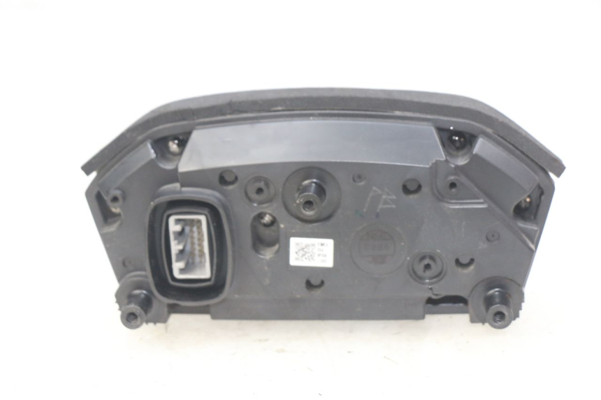 photo de COMPTEUR HONDA INTEGRA NC D 750 (2016 - 2018) - Points de fixation