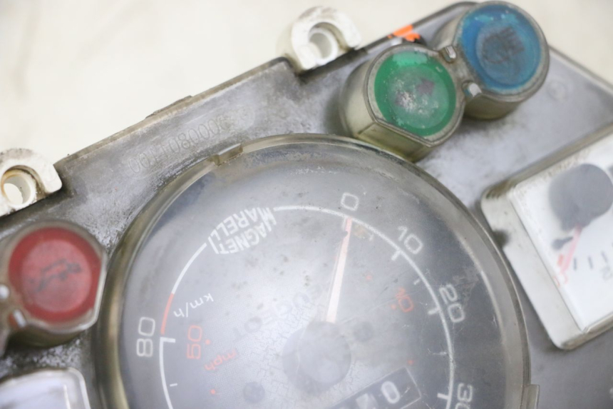 photo de COMPTEUR  PEUGEOT JET FORCE CARBU 50 (2003 - 2016) - Détails caractéristiques