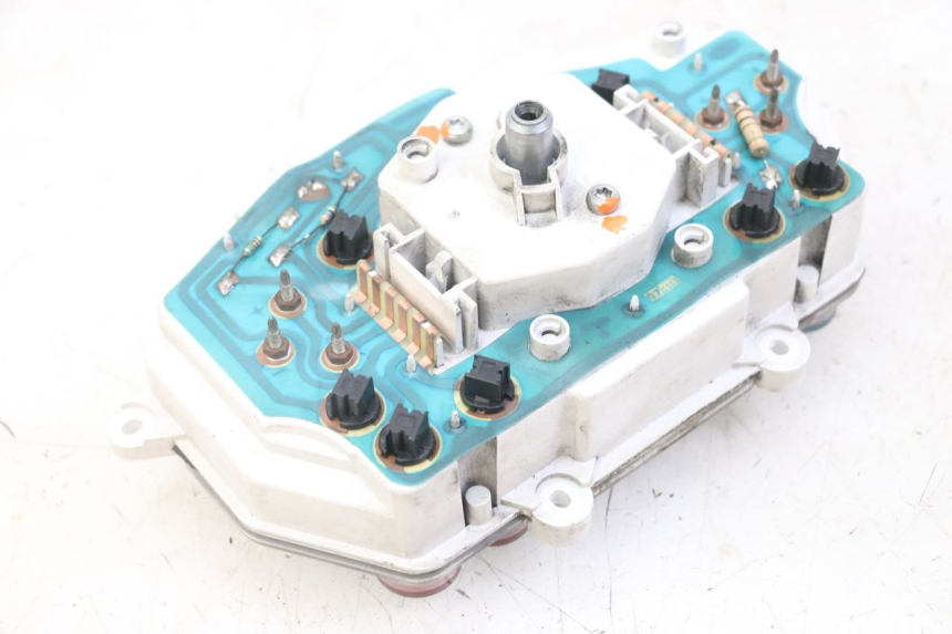 photo de COMPTEUR  PEUGEOT JET FORCE CARBU 50 (2003 - 2016) - Zoom état d’usage