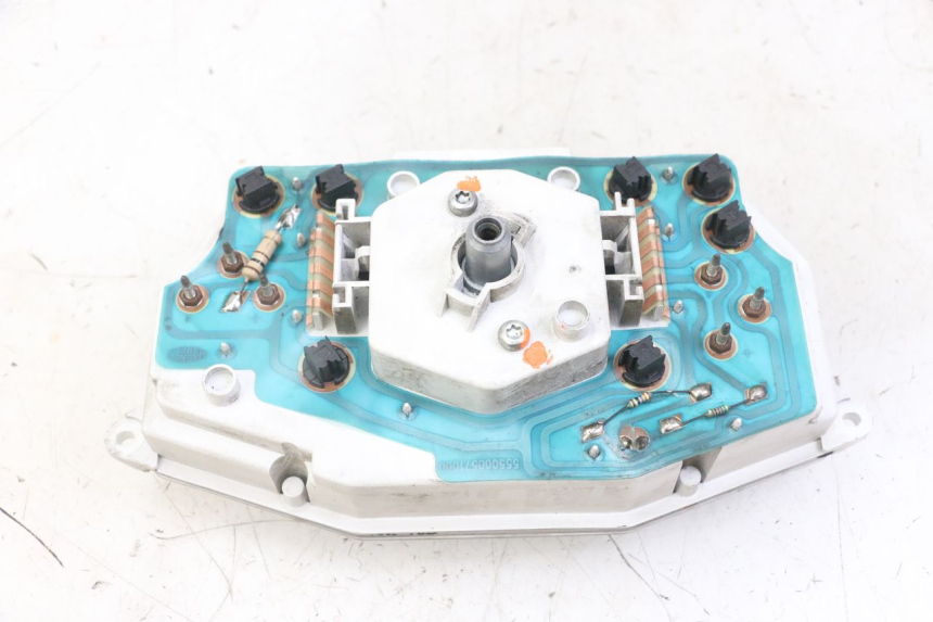 photo de COMPTEUR  PEUGEOT JET FORCE CARBU 50 (2003 - 2016) - Points de fixation