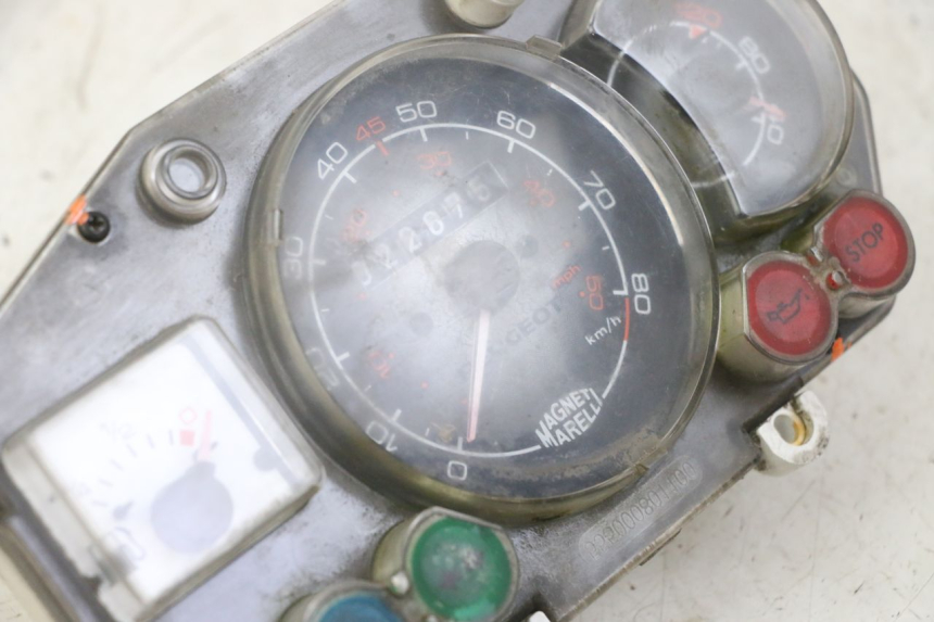 photo de COMPTEUR  PEUGEOT JET FORCE CARBU 50 (2003 - 2016) - État de surface