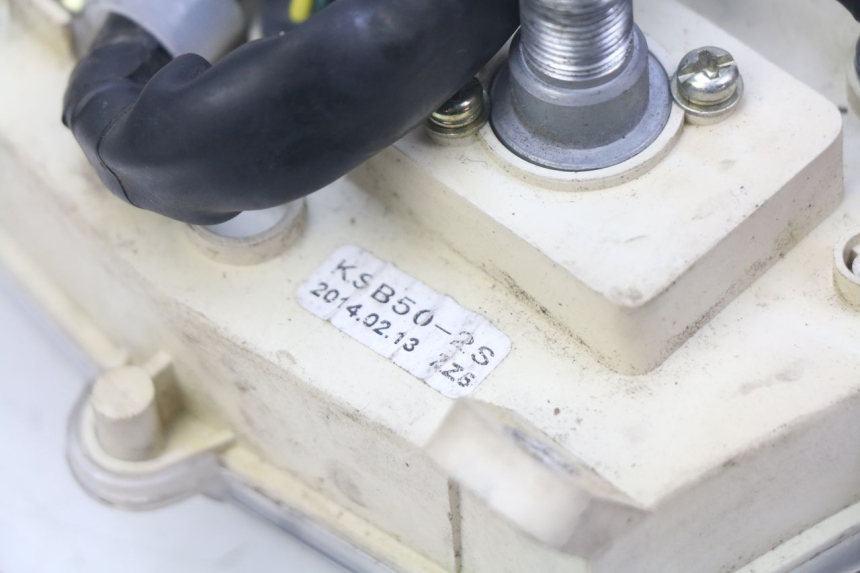 photo de COMPTEUR PEUGEOT KISBEE 2T 50 (2010 - 2017) - Autre angle de vue