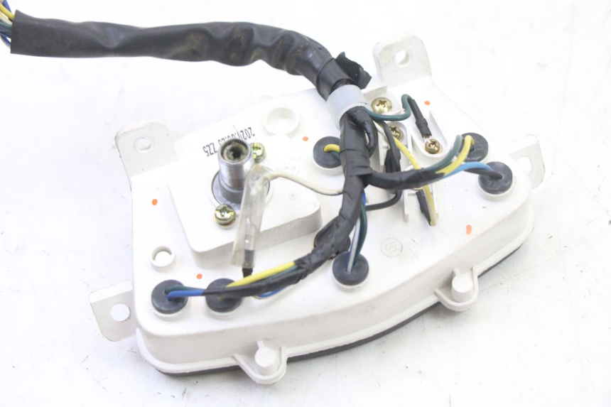 photo de COMPTEUR  PEUGEOT KISBEE 2T 50 (2018 - 2022) - Marquages et références