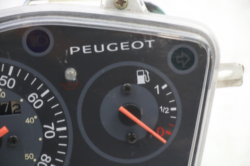 photo de COMPTEUR PEUGEOT KISBEE 2T 50 (2010 - 2017) - Zoom état d’usage