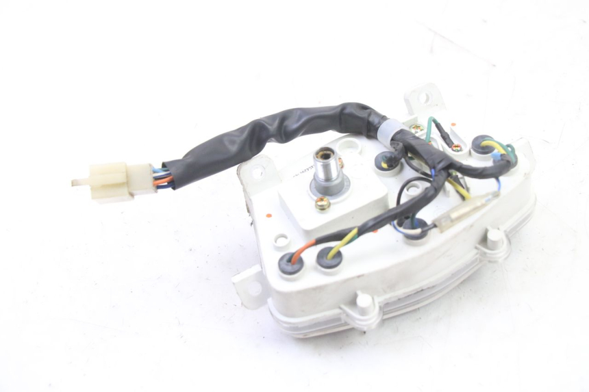 photo de COMPTEUR PEUGEOT KISBEE 2T 50 (2010 - 2017) - État de surface