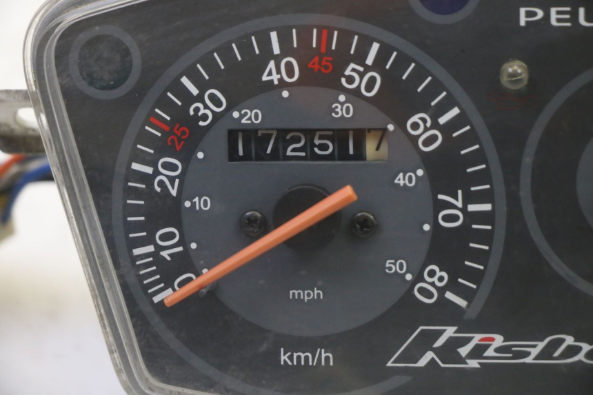 photo de COMPTEUR PEUGEOT KISBEE 2T 50 (2010 - 2017) - Détail de la pièce