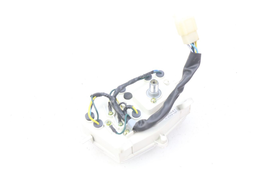 photo de COMPTEUR PEUGEOT KISBEE 4T 50 (2018 - 2022) - Gros plan technique