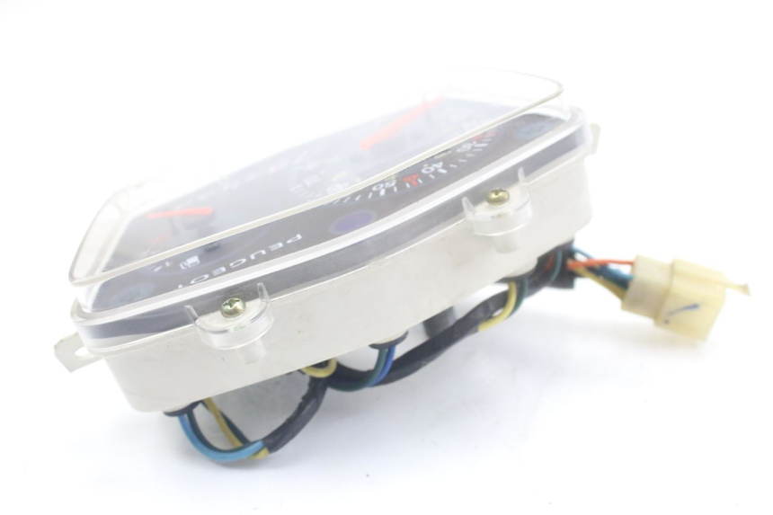 photo de COMPTEUR PEUGEOT KISBEE 4T 50 (2010 - 2017) - Vue d’ensemble