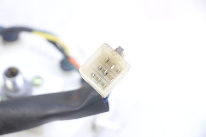 photo de COMPTEUR PEUGEOT KISBEE 4T 50 (2010 - 2017) - Gros plan technique