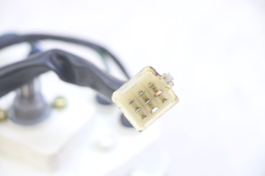 photo de COMPTEUR PEUGEOT KISBEE 4T 50 (2010 - 2017) - Gros plan technique