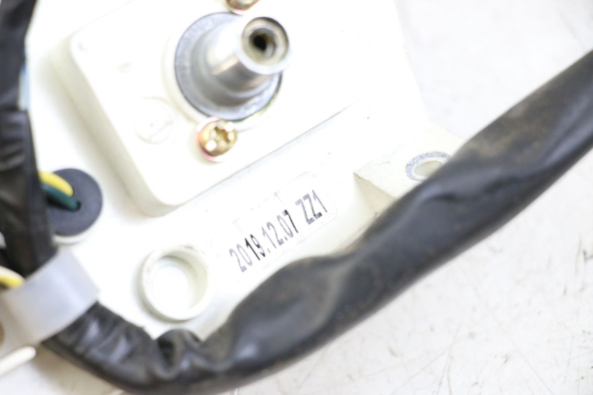 photo de COMPTEUR PEUGEOT KISBEE 4T 50 (2018 - 2022) - Détail de la pièce