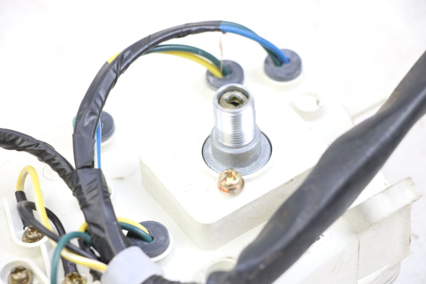 photo de COMPTEUR PEUGEOT KISBEE 4T 50 (2018 - 2022) - Vue d’ensemble