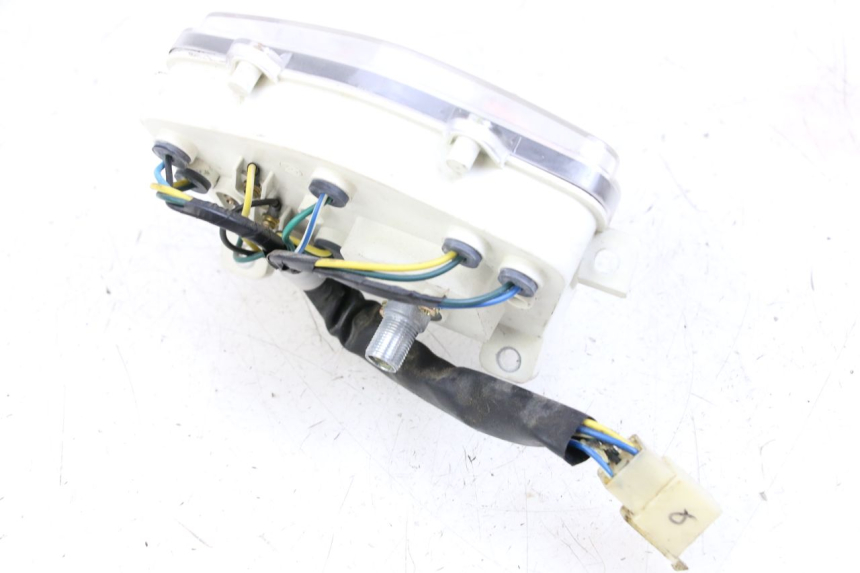 photo de COMPTEUR PEUGEOT KISBEE 4T 50 (2018 - 2022) - Points de fixation