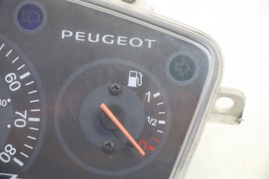 photo de COMPTEUR PEUGEOT KISBEE 4T 50 (2010 - 2017) - Zoom état d’usage