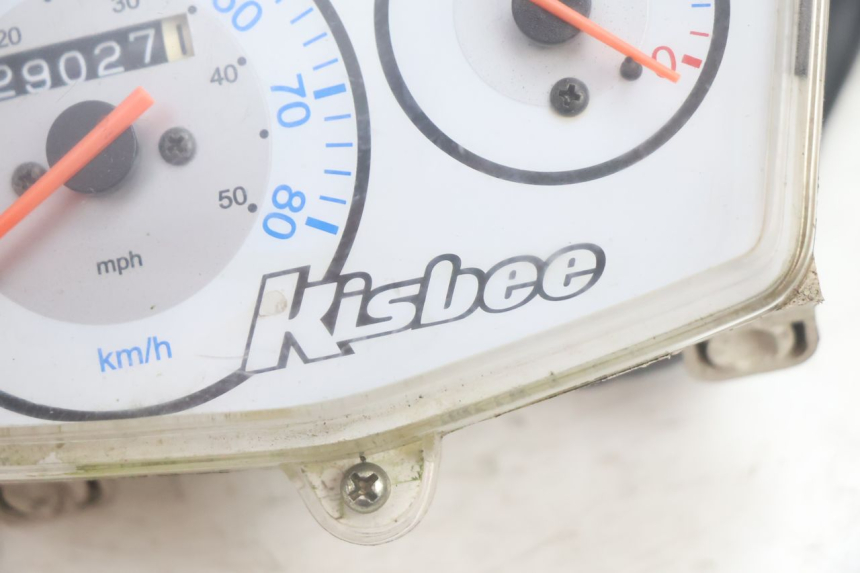 photo de COMPTEUR PEUGEOT KISBEE 4T 50 (2010 - 2017) - Autre angle de vue