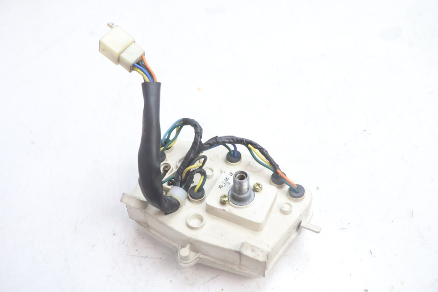 photo de COMPTEUR PEUGEOT KISBEE 4T 50 (2010 - 2017) - Points de fixation