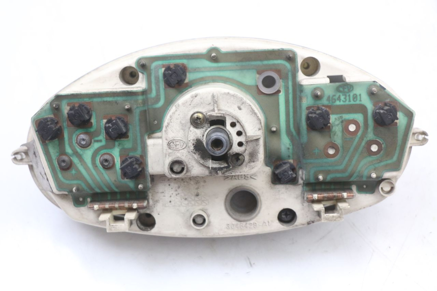 photo de COMPTEUR  RENAULT KOURANOS 125 (2001 - 2004) - Points de fixation