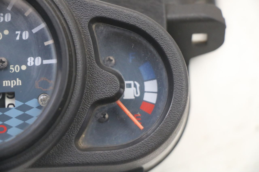 photo de COMPTEUR KYMCO AGILITY 4T 50 (2018 - 2022) - Gros plan technique