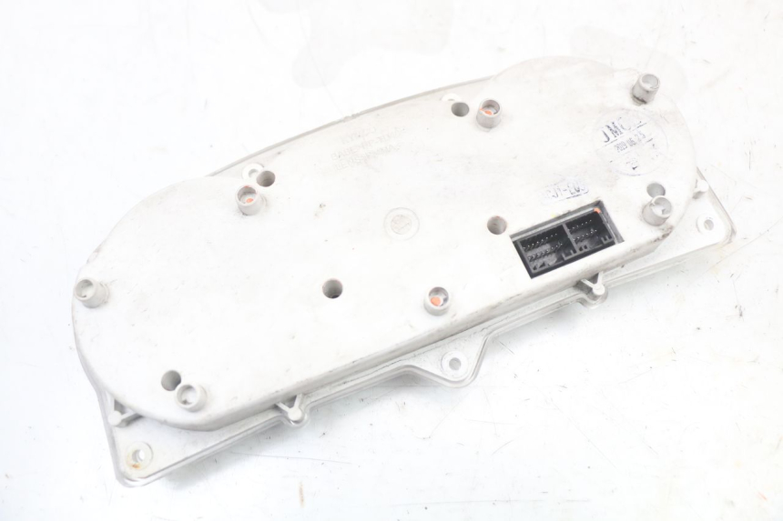 photo de COMPTEUR  KYMCO X-TOWN XTOWN 125 (2016 - 2021) - Points de fixation