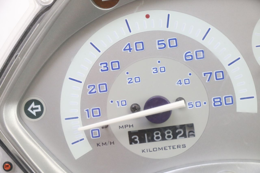 photo de COMPTEUR  PIAGGIO LIBERTY 4T 50 (2009 - 2015) - Détail de la pièce