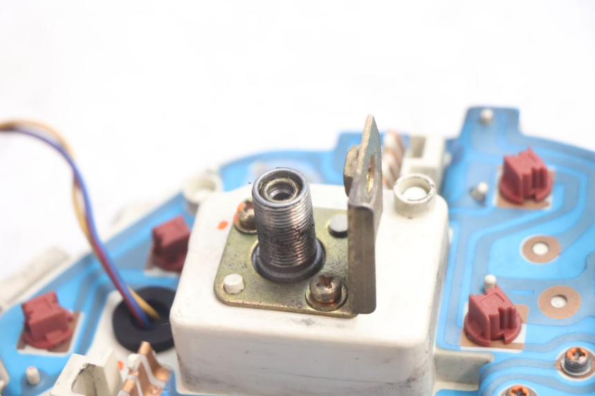photo de COMPTEUR  PIAGGIO LIBERTY 125 (1998 - 2008) - Détails caractéristiques