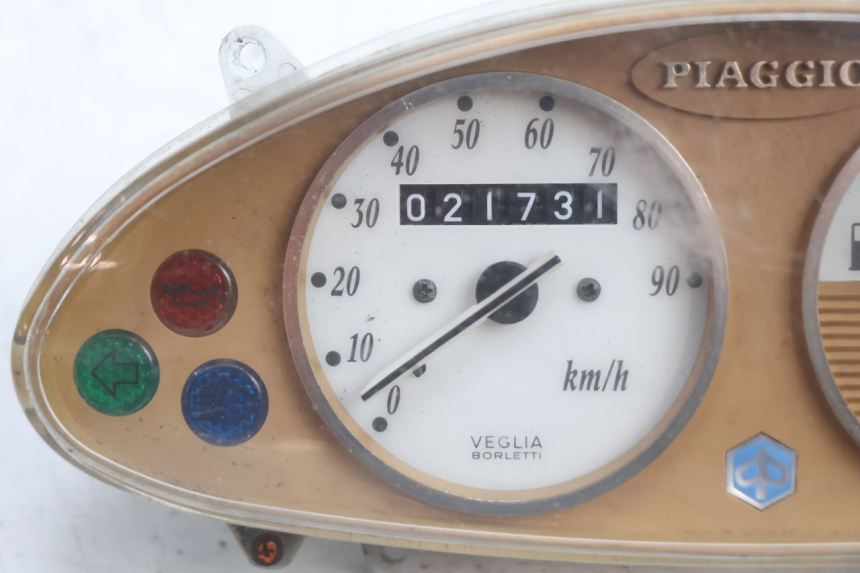 photo de COMPTEUR  PIAGGIO LIBERTY 50 (1998 - 2003) - Détail de la pièce