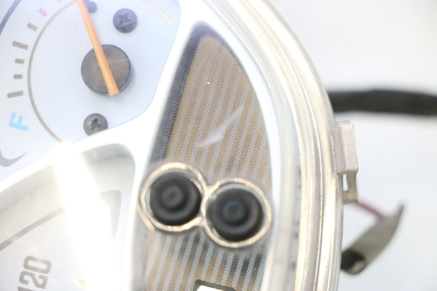 photo de COMPTEUR KYMCO LIKE 125 (2009 - 2016) - Vue rapprochée