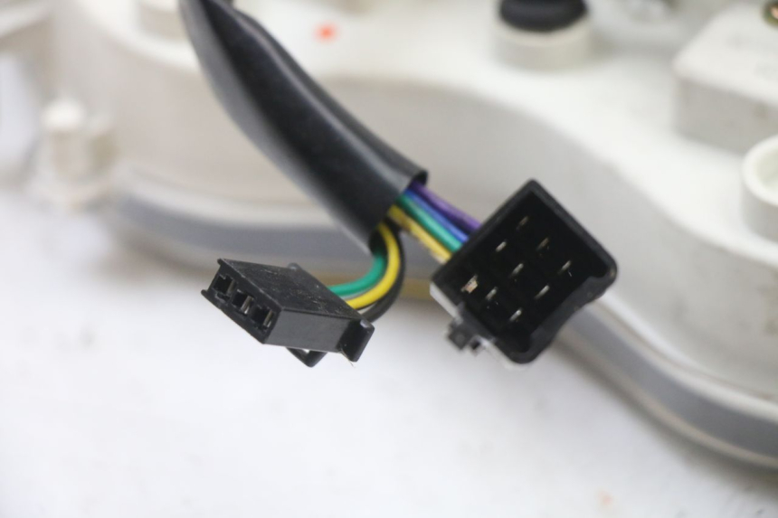 photo de COMPTEUR  LONGJIA SHARPY 125 (2020 - 2024) - État de surface