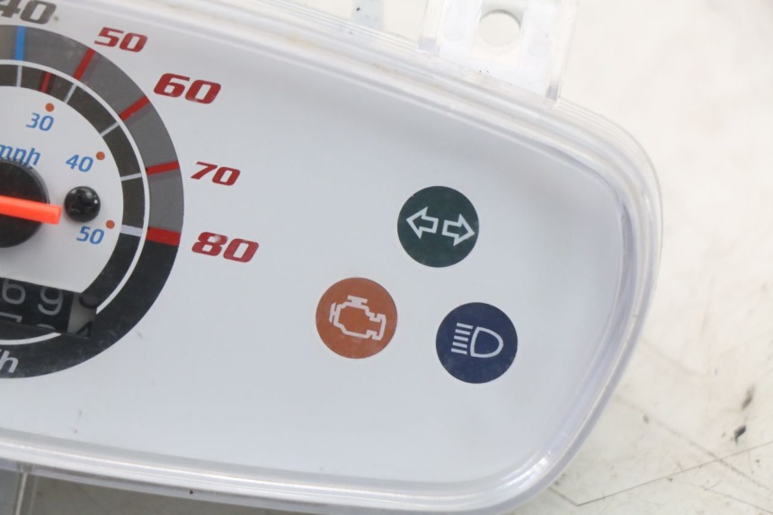 photo de COMPTEUR  MASH LEGEND'R 4T 50 (2021 - 2025) - Gros plan technique