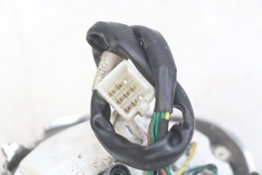 photo de COMPTEUR SYM MIO 50 (2011 - 2017) - Points de fixation