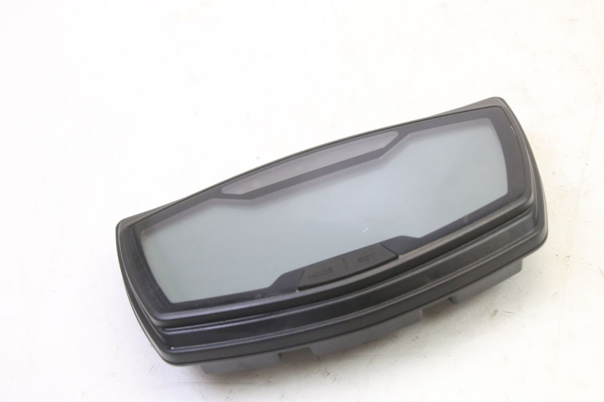 photo de COMPTEUR  PIAGGIO MP3 HPE 310 (2024 - 2025) - Détail de la pièce