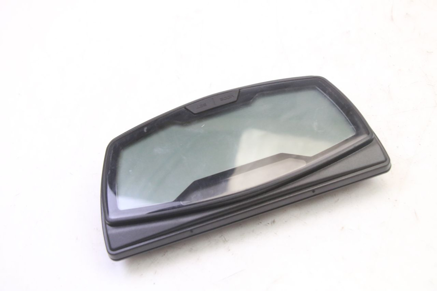 photo de COMPTEUR  PIAGGIO MP3 HPE 310 (2024 - 2025) - Autre angle de vue