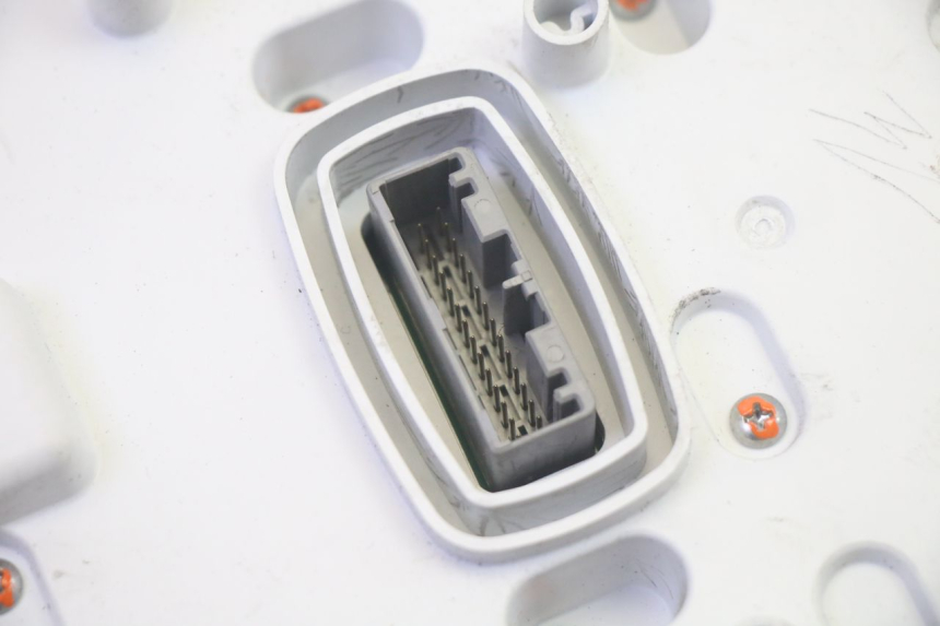 photo de COMPTEUR  PIAGGIO MP3 HPE 350 (2018 - 2020) - Vue produit