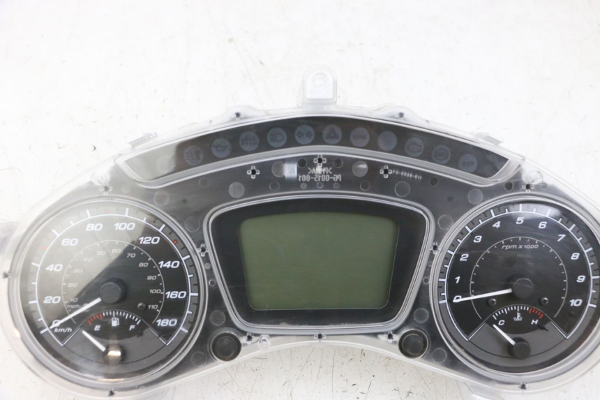 photo de COMPTEUR  PIAGGIO MP3 HPE 300 (2019 - 2026) - Angle alternatif