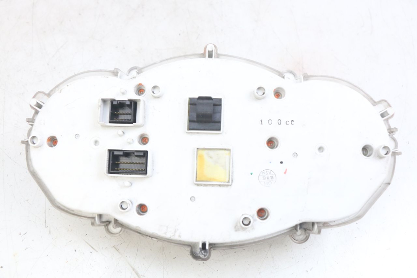 photo de COMPTEUR PIAGGIO MP3 LT 400 (2007 - 2012) - Points de fixation