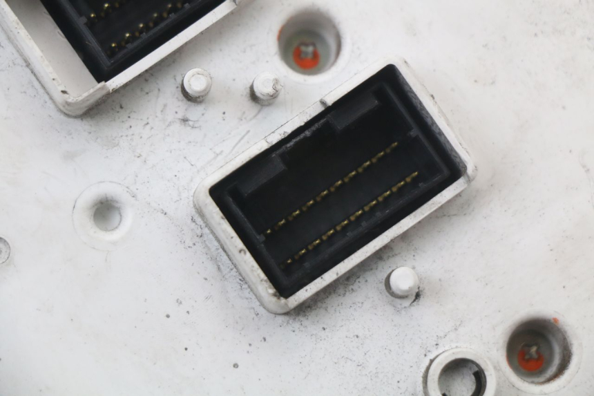 photo de COMPTEUR PIAGGIO MP3 LT 400 (2007 - 2012) - Vue rapprochée