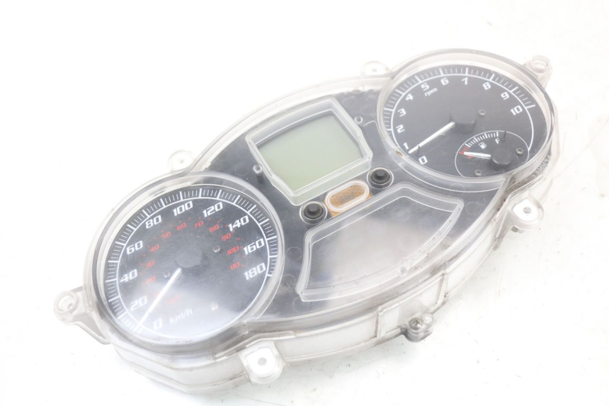 photo de COMPTEUR PIAGGIO MP3 LT 400 (2007 - 2012) - État de surface